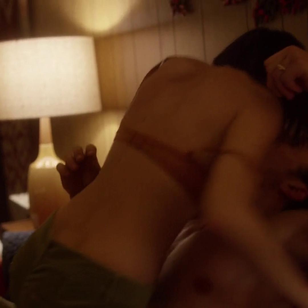 Malin Akerman, Kate Micucci Easy S01E06 (2016) Sex Scene